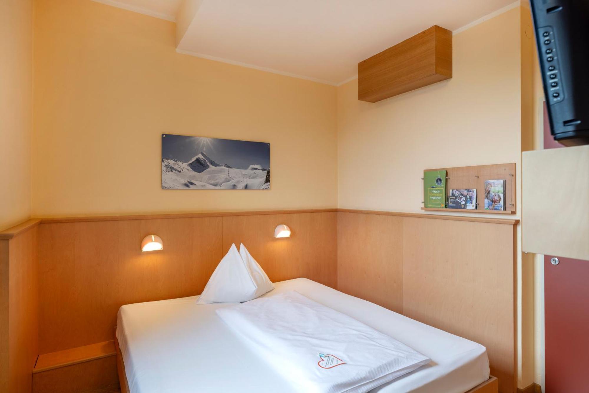 Jufa Hotel Kaprun - Summercard Included Екстериор снимка